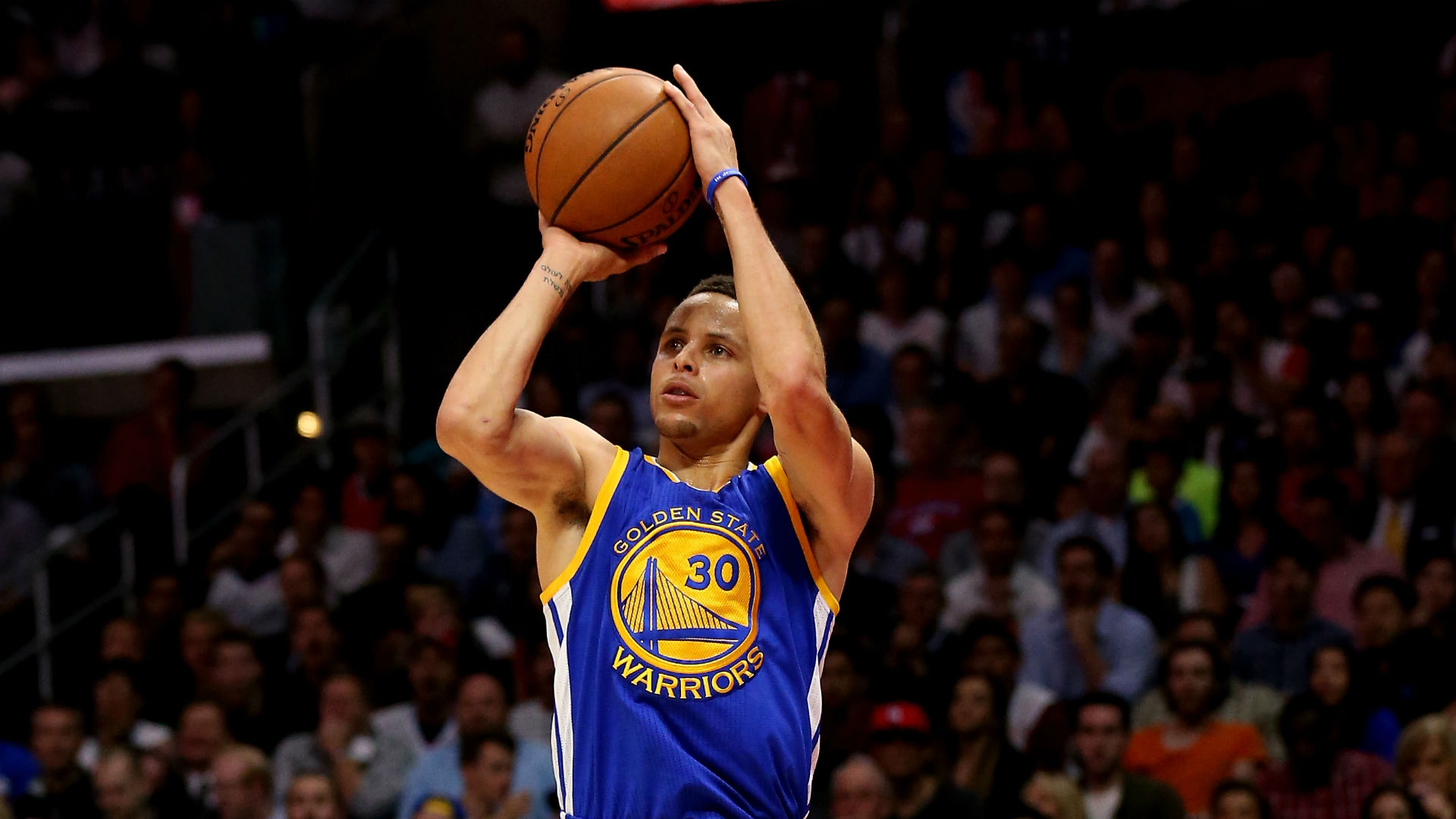 西媒：皇马将就内格雷拉案向FIFA投诉，称长期遭不公对待